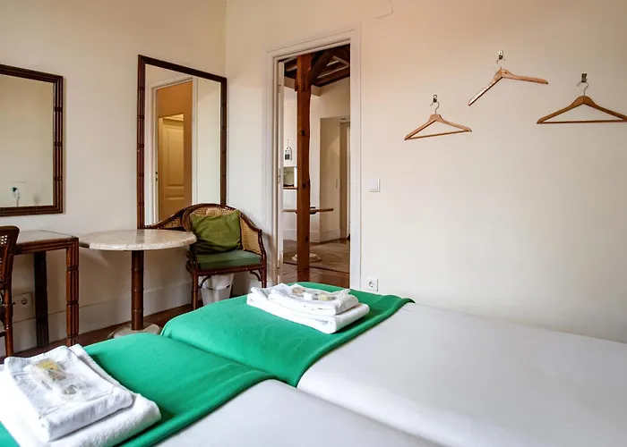 Herberg Large Family Flat In Campo De Ourique