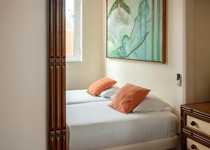 Herberg Large Family Flat In Campo De Ourique Lissabon