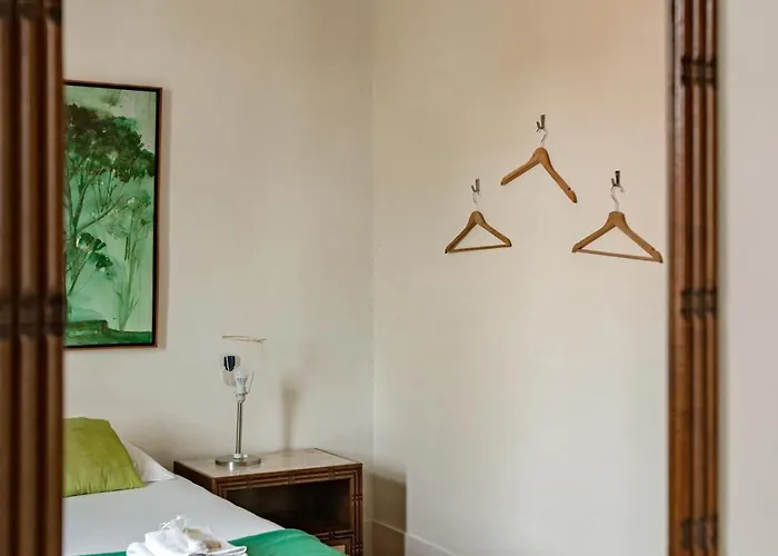 Large Family Flat In Campo De Ourique Lissabon