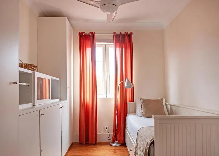 Herberg Large Family Flat In Campo De Ourique
