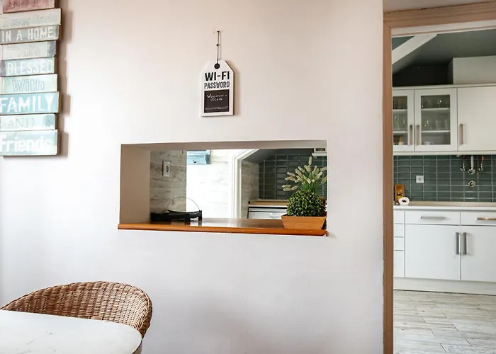 Large Family Flat In Campo De Ourique Herberg *
