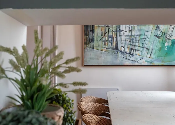 Large Family Flat In Campo De Ourique Lissabon