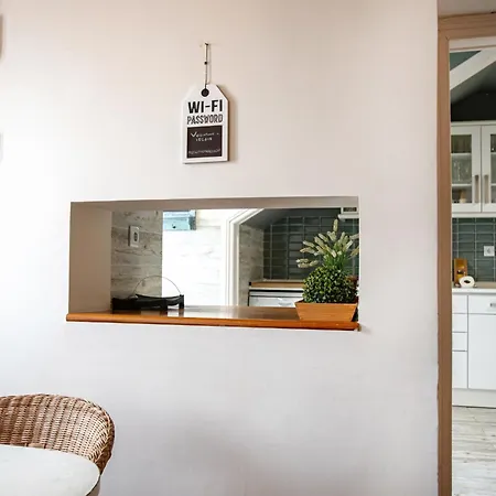 Large Family Flat In Campo De Ourique Мини-отель *