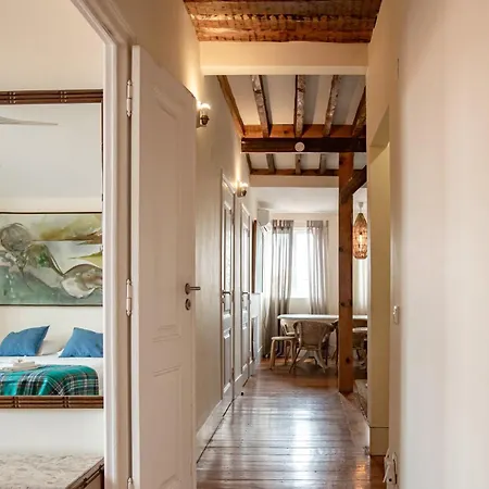 Large Family Flat In Campo De Ourique Lisboa