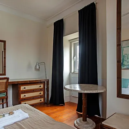 Penzion Large Family Flat In Campo De Ourique Lisboa